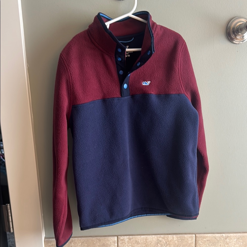 Vineyard Vines Burgundy and Navy color block fleece Pullover
